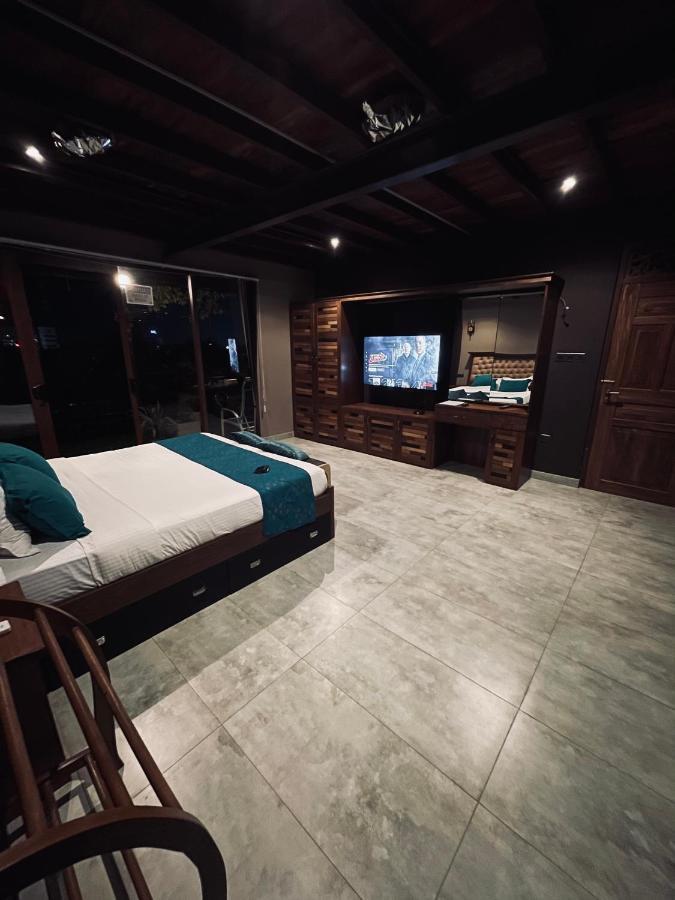 Penton45 - Luxury Penthouse Apartment Negombo Bagian luar foto