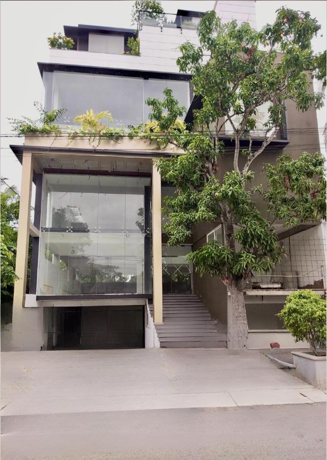 Penton45 - Luxury Penthouse Apartment Negombo Bagian luar foto